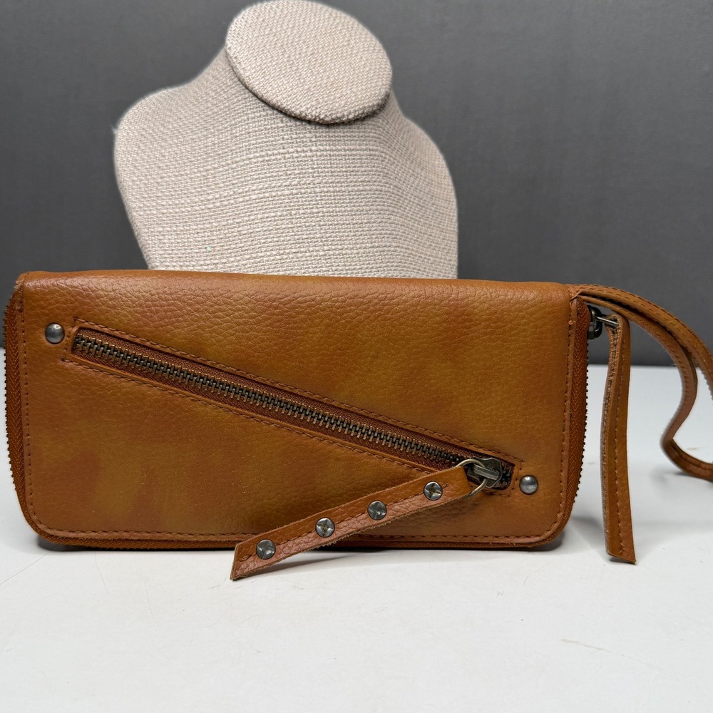 Free People Wristlet Wallet Tan Vegan Leather  Zip Around Organizer Boho Moto